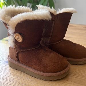 Bailey Button Boot